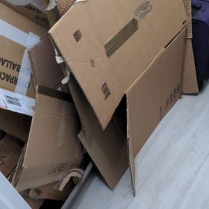 Cartons de déménagement toute taille 