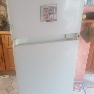 Vieux Refrigerateur congélateur 