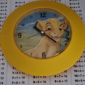 Horloge le roi lion 