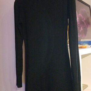 Robe / tunique pull noire taille 40-42
