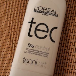 Crème lissage cheveux L'Oréal