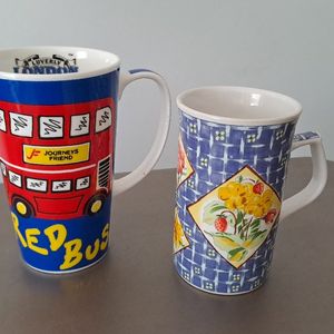 2 grands mugs