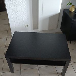 Table basse Ikea foncée 