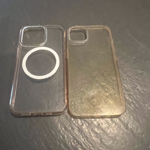 2 coques iPhone 13