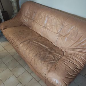 Canapé en cuir marron clair