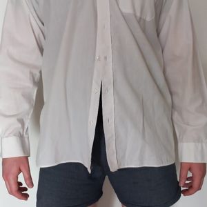 Chemise blanche taille XL