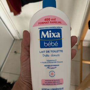 Crème mixa pour bébé 