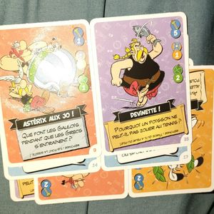 8 cartes et 4 vignettes 