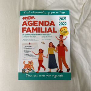 Agenda familial 2021-2022 qui peut toujours servir