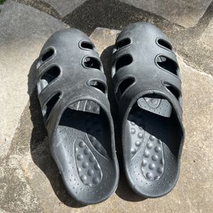 Chaussures « crocs »