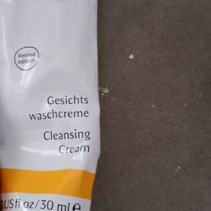 Cleansing cream dr hauschka