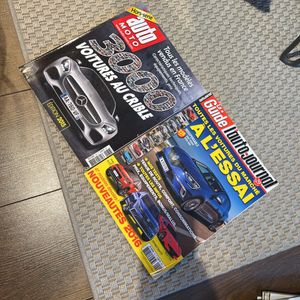 2 magazines automobiles 