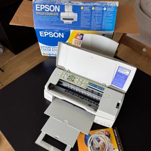 Imprimante jet d’encre Epson Stylus Color 670