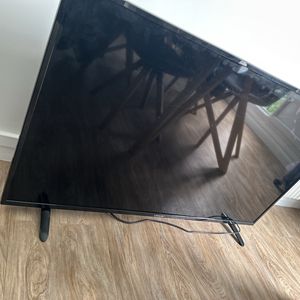 TV Linsar écran cassé 