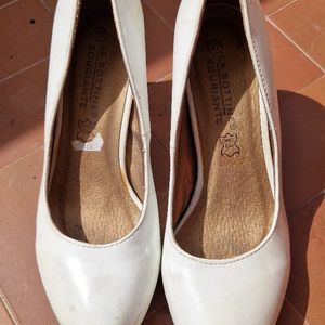 Talons blancs taille 37