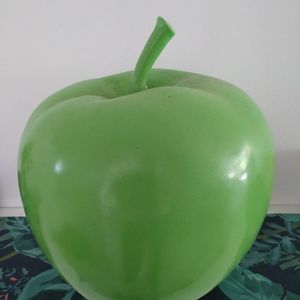 Grosse pomme décorative 