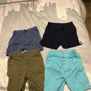 Lots shorts 6/9 mois 