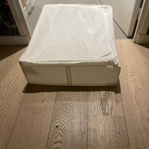 Boîte de rangement IKEA 