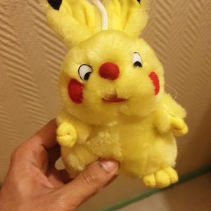 Peluche lapin style pikachu