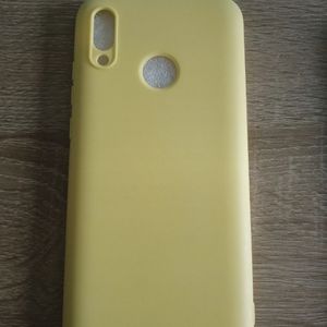 Coque jaune silicone Huawei P smart/ Honor 10 lite