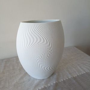 Vase en porcelaine 