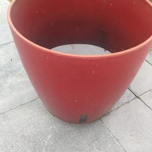Pot pour plante avec réservoir eau 