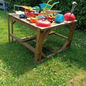 Table de jardin en bois 