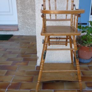 chaise haute ancienne