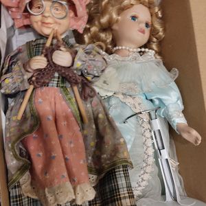 Deux poupées anciennes 