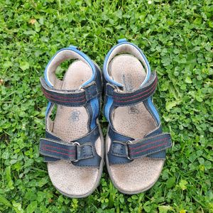 Sandalettes à scratchs en cuir taille 31