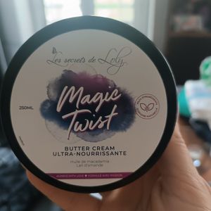 Crème coiffante les secrets de Loly Magic twist 