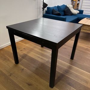 Table IKEA Bjursta 90x90 noire