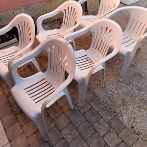 6 chaises des jardin