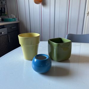 3 caches pots