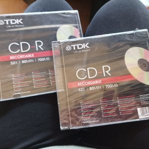 2 cd neufs