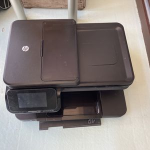 Imprimante HP 7520 - À réparer 