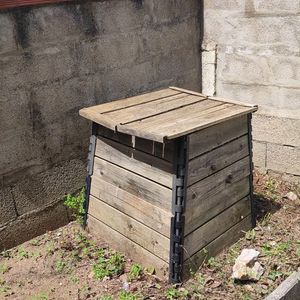Compost en bois 