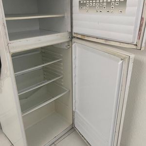 Réfrigérateur en bon état