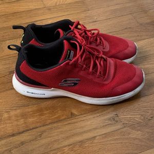 Chaussures Skechers rouge homme