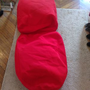 Grand pouf rouge