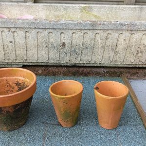 3 pots de fleurs terre cuite