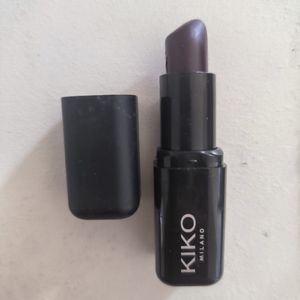Rouge a lèvre violet KIKO