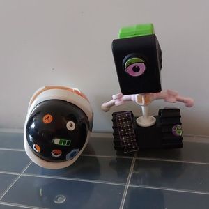 2 Robots legots 