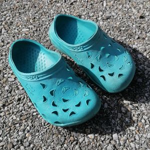 Crocs bleues
