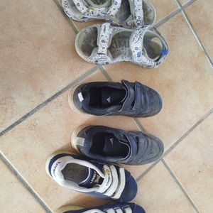 3 paires de chaussures taille 34