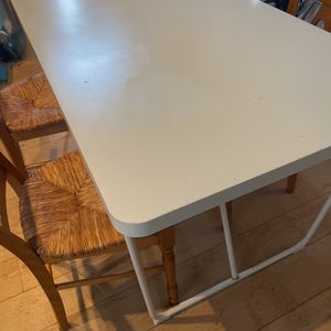 Table 150x80 - Vide appart ! 