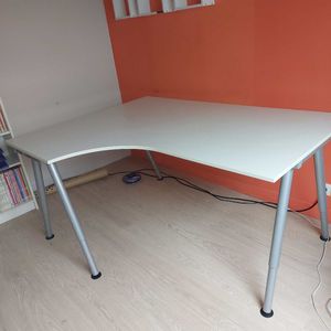 Bureau d'angle IKEA blanc