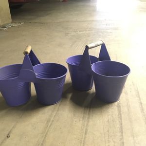 2 pots doubles violets
