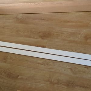 Plinthes blanches 220x6