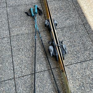 Skis 152cm + batons 